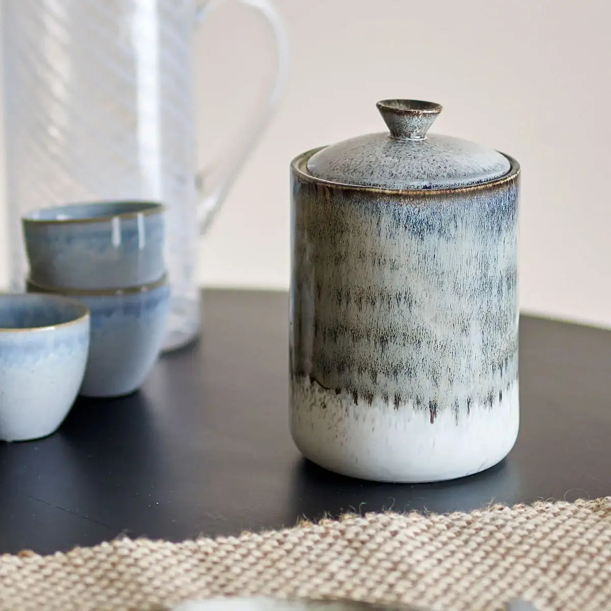 Pot en grès gris hermétique