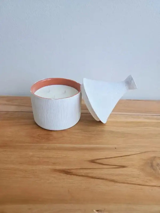 Bougie bohème dans un tajine en céramique fait main
