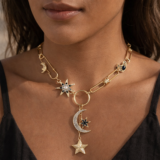 Collier Pendentif Lune & Étoile Doré – Maillons Modernes Élégants