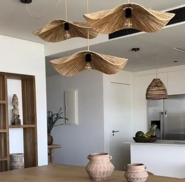 Luminaire fleur en raphia artisanal 60 cm