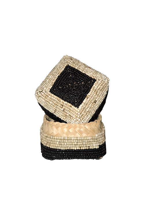 Boîte décorative en bambou & perles – 9 x 9 cm