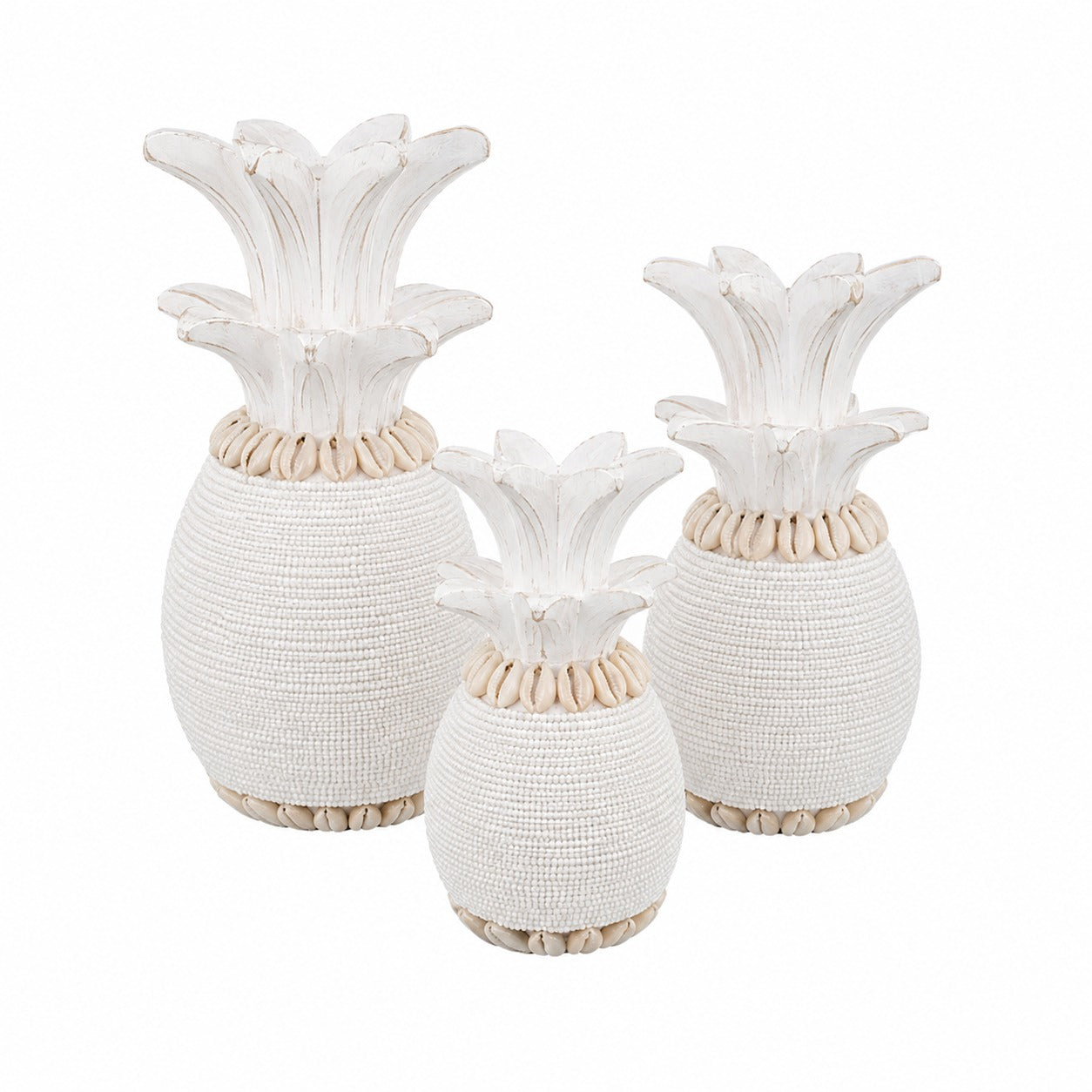 Ananas décoratif en bois blanc, perles & coquillages