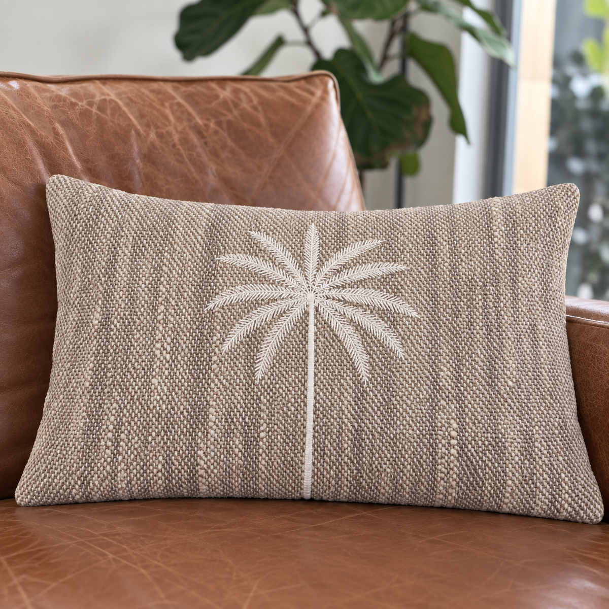 Coussin bohème palmier blanc brodé 30x50