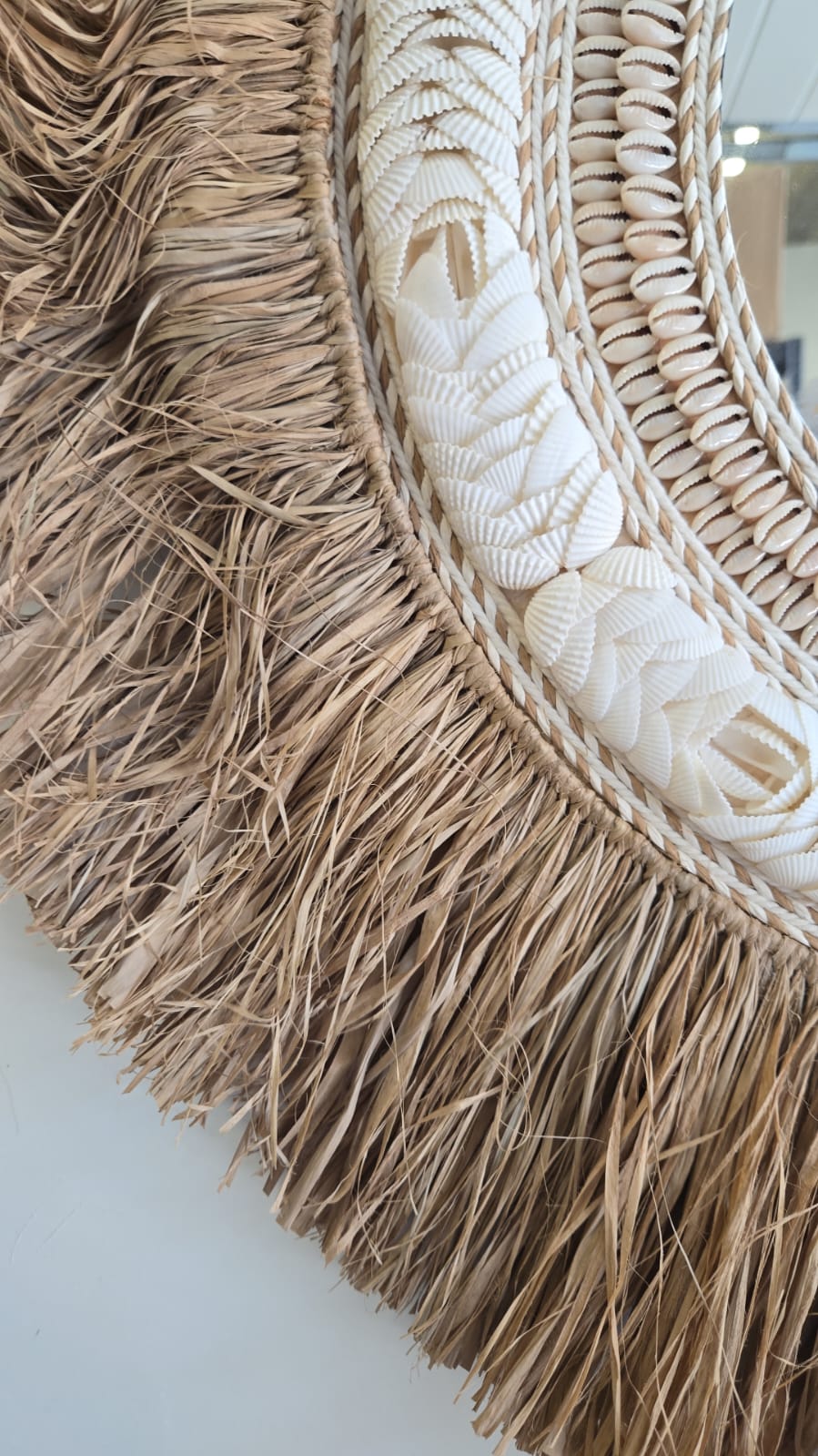 Miroir bohème en raphia naturel fait main à Bali