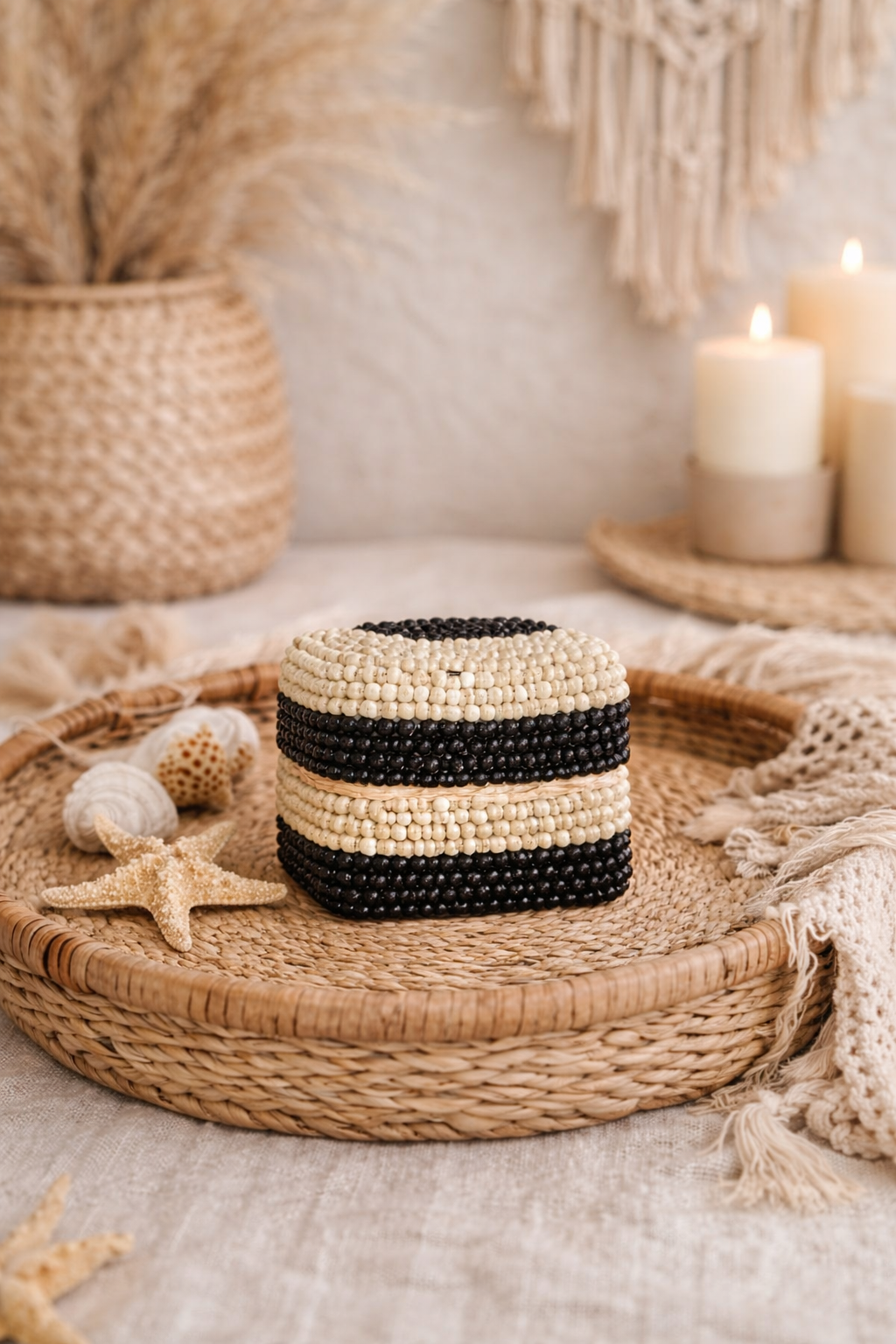 Boîte décorative en bambou & perles – 9 x 9 cm