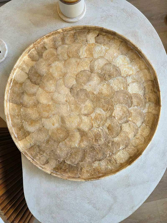 Plateau en capiz beige 40 cm fait main à bali