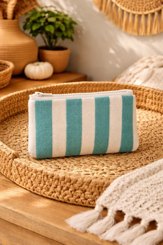Pochette bohème turquoise et blanc